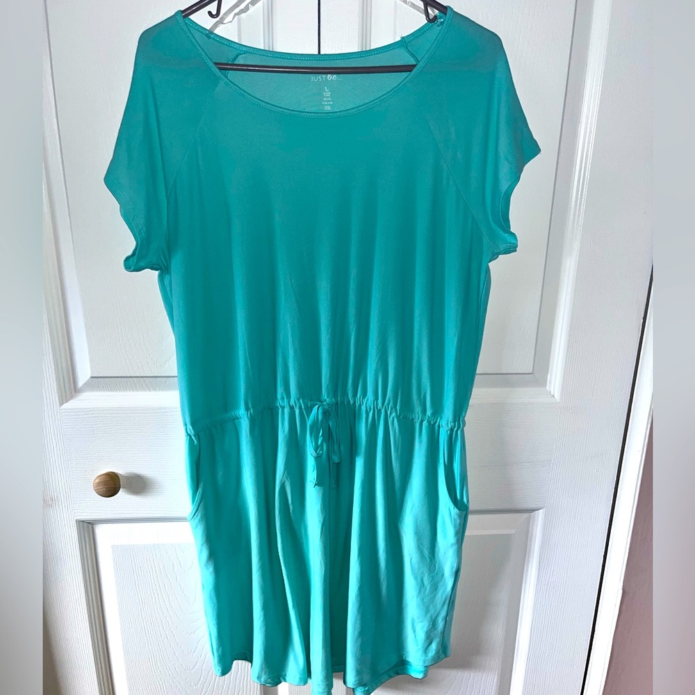 Just Be mini dress with pockets size medium color is light blue.